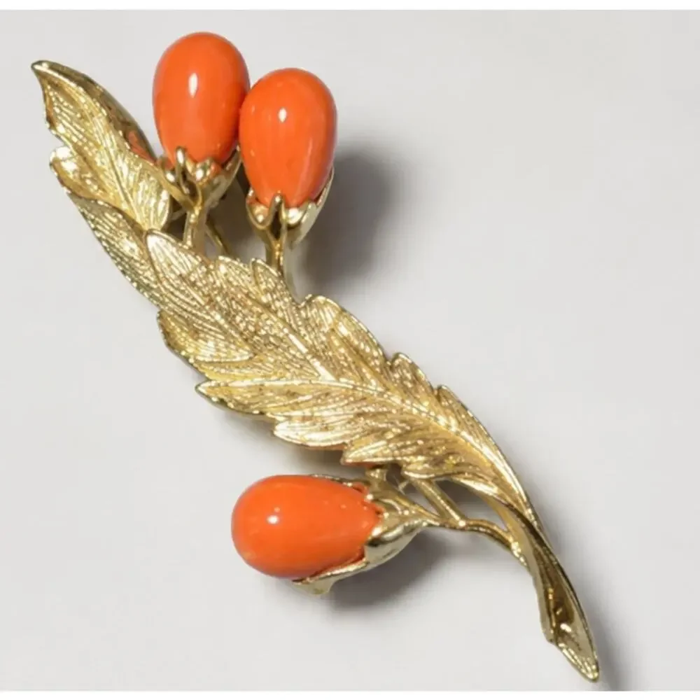Vintage Sarah Coventry Brooch Pin Gold Tone Orange Lucite Floral Large 3.5